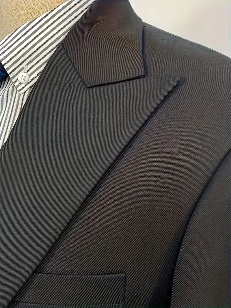Tailored Men’s Three-Piece Suit With Double-Breasted Waistcoat And Slim Fit