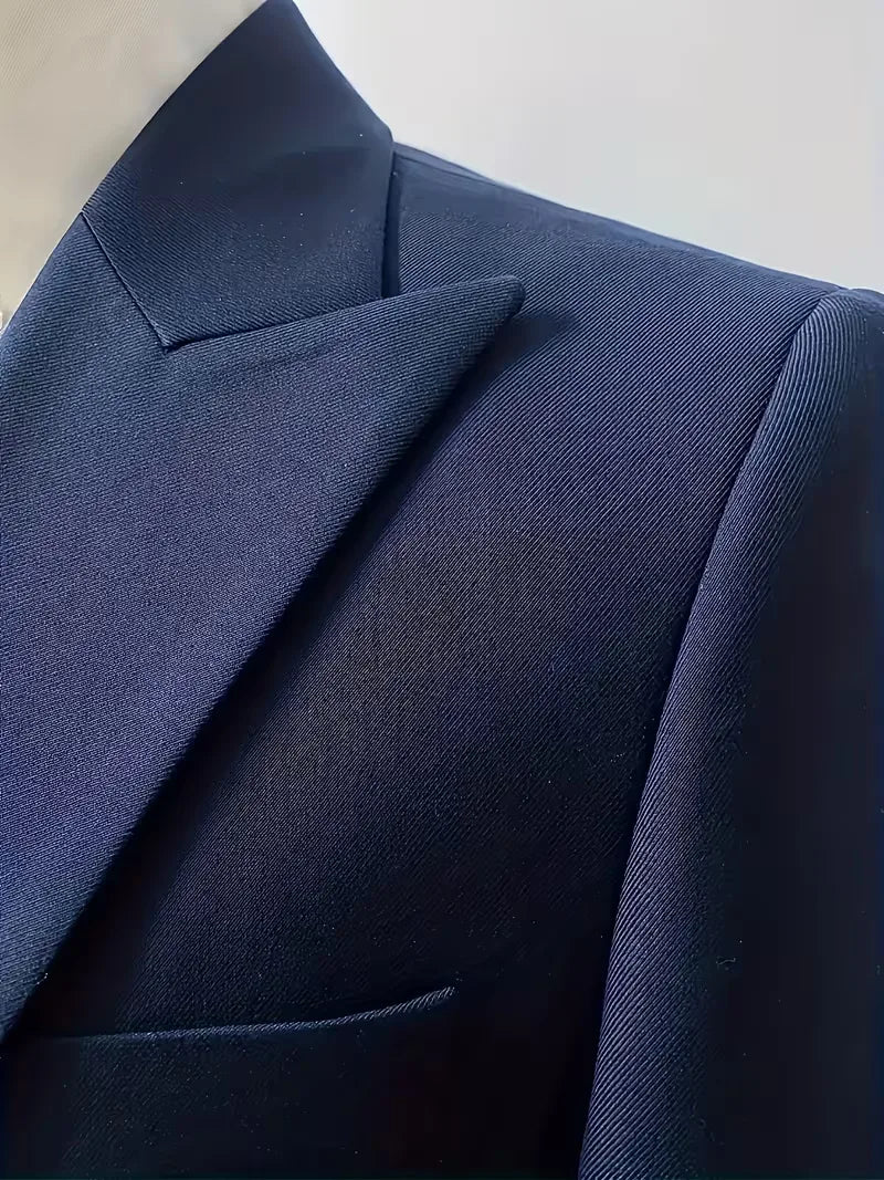 Tailored Men’s Three-Piece Suit With Double-Breasted Waistcoat And Slim Fit